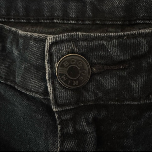 BDG Alexa Mid-Rise 5 Pocket Shortie Cuffed Denim Shorts Urban Outfitters Size 27 - Picture 8 of 14